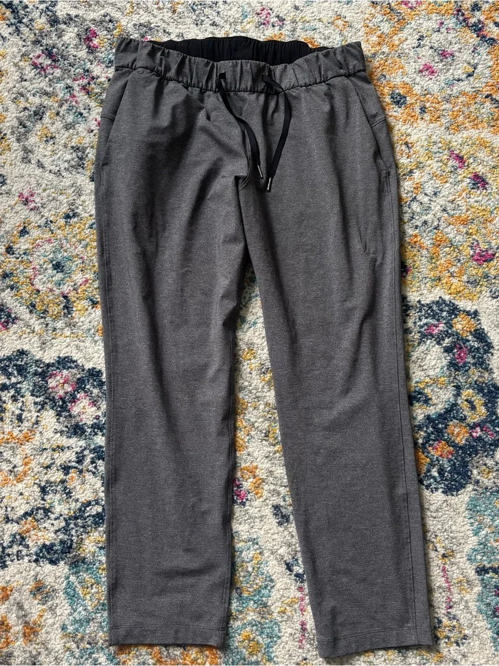 Lululemon on the fly women’s straight leg pants size 12 Heathered grey travel